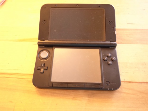 3DS、イヤホン修理　新宿