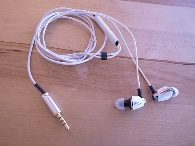 イヤホン、3DS、ipod classic修理　五反田のお客様　加盟店募集中！