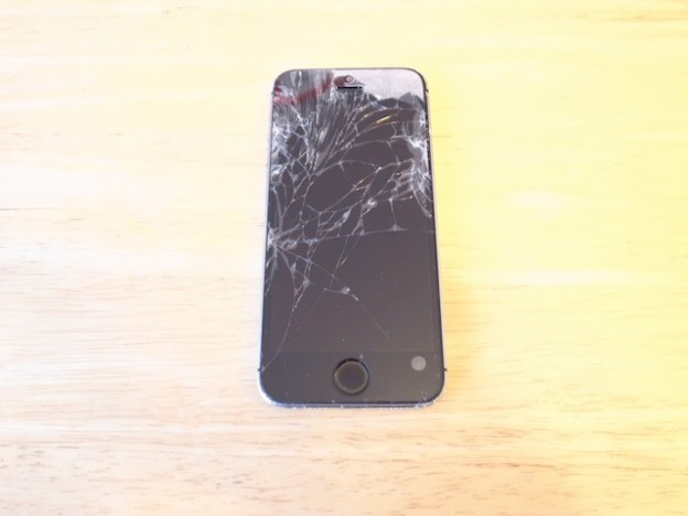 iphone・ipad・ipod買取・3DS、イヤホン修理　新橋のお客様