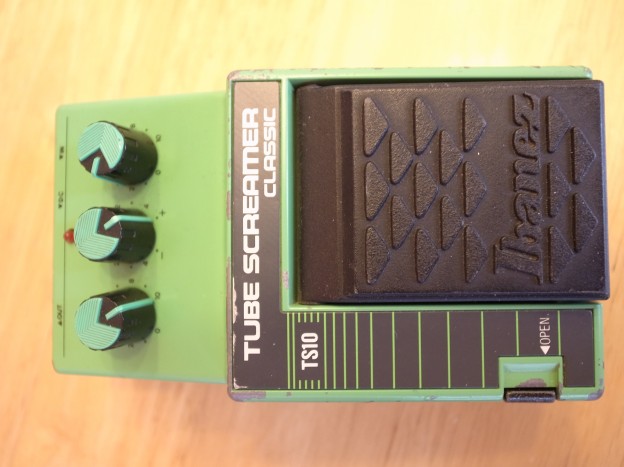 ipod classic・ipod touch5・エフェクター修理　高円寺のお客様