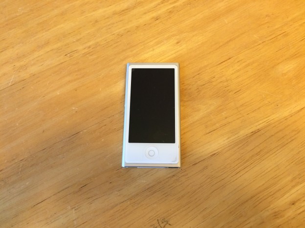 ipod nano7/ipod touch5/任天堂3DS修理　横浜のお客様
