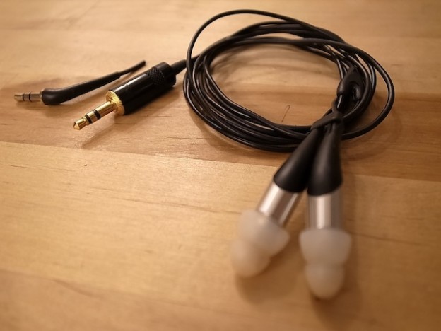 クリプシュ　イヤホン修理　渋谷のお客様