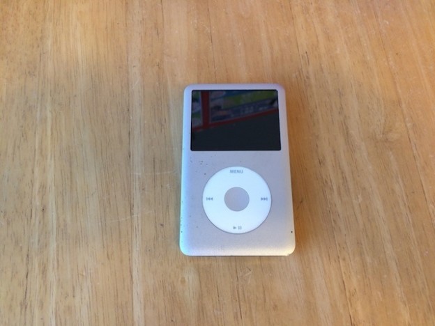 ipod classic起動しない・SSD交換　【スマートファボ吉祥寺店】