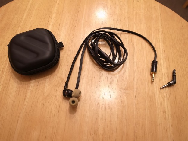 イヤホン断線修理・5極バランス化　北海道のお客様