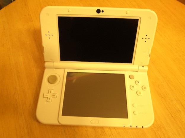 New任天堂3DSLL　Aボタン修理　中野のお客様