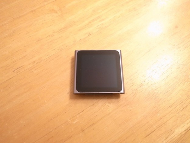 ipod nano6電源ボタン故障修理　秋葉原のお客様