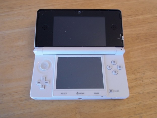 任天堂3DS/Wii Uのgamepad/イヤホン修理　新宿のお客様