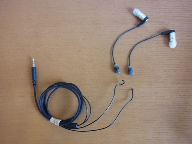 イヤホン修理/MMCX化/5極バランス化　新宿のお客様