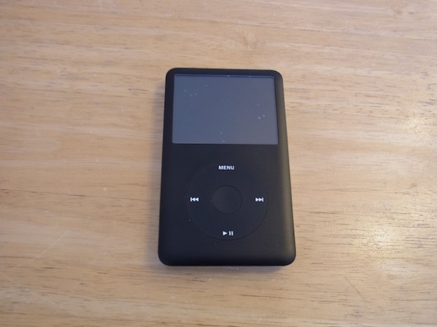 ipod classic/イヤホン/任天堂3DS修理　吉祥寺のお客様