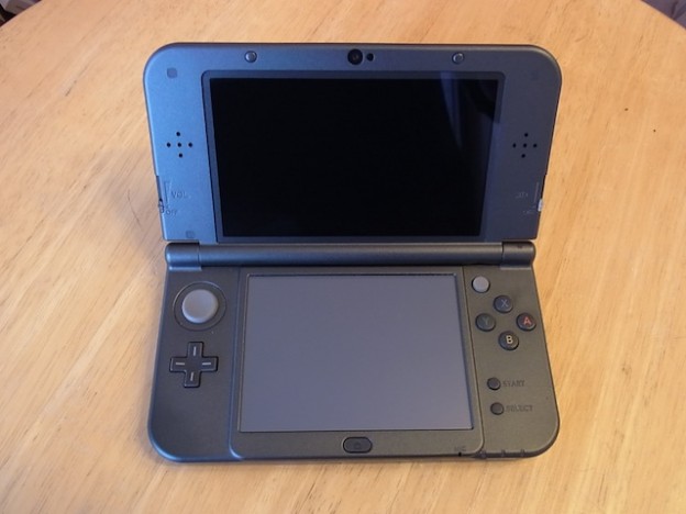 任天堂New3DSLL/ipod classic/イヤホン修理　町田のお客様