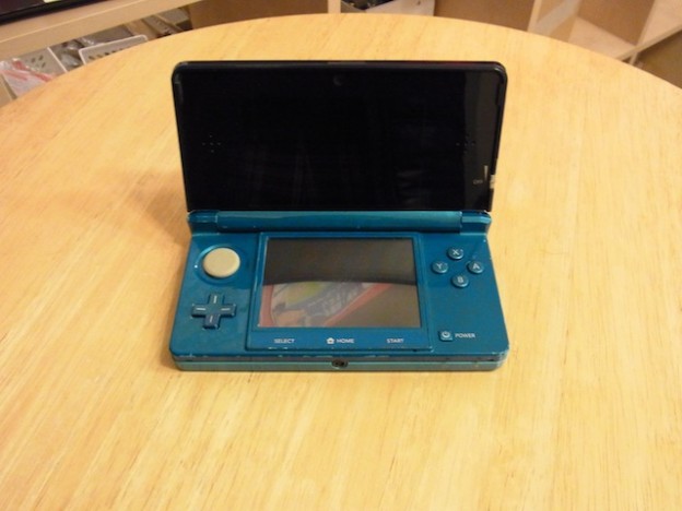 任天堂3DS/イヤホン/ipod classic修理　立川のお客様