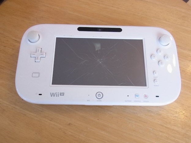 Wii Uのgamepad/ipod classic/イヤホン修理　新宿のお客様