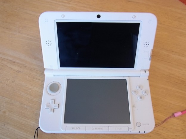 任天堂3DS/ヘッドホン/ipod nano6修理　渋谷のお客様