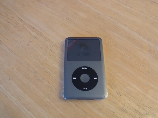 ipod classic大容量化/イヤホン/任天堂3DS修理　秋葉原のお客様