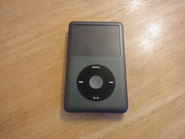 ipod classicHDD同期不良/イヤホンMMCX化/任天堂3DS修理　恵比寿のお客様