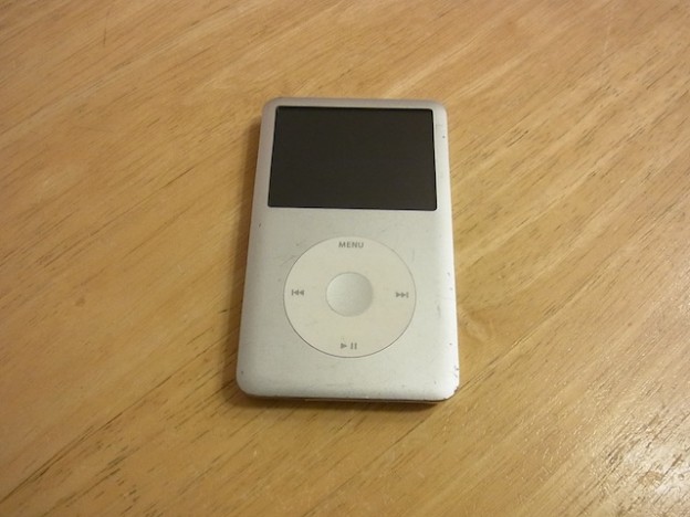 ipod classicHDD故障/イヤホンMMCX化/任天堂3DS修理　恵比寿のお客様