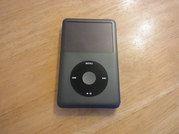 ipod classic/任天堂3DS/PSVITA2000修理　本八幡のお客様