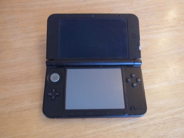 任天堂3DS/イヤホン/ipod classic修理　北千住のお客様