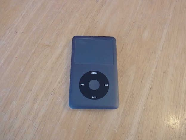 ipod classicイヤホン故障/ipod touch5/任天堂3DS修理　調布のお客様