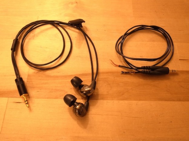 shure イヤホン修理/リケーブル　下北沢よりご来店