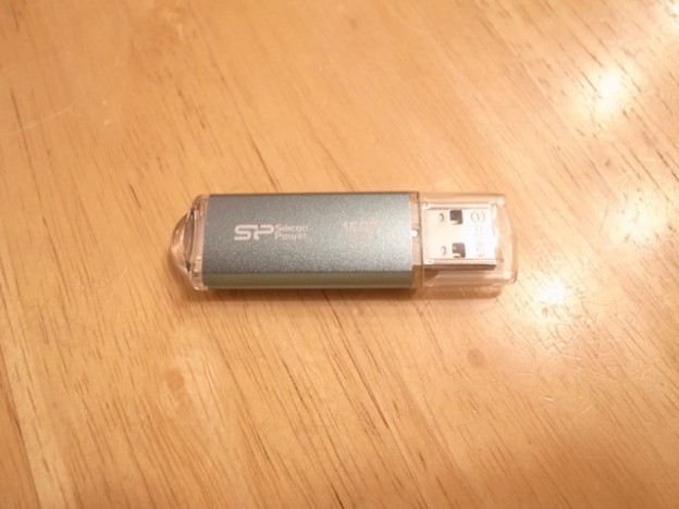 USBメモリ　フォーマットしますか？/データ復旧　国分寺のお客様