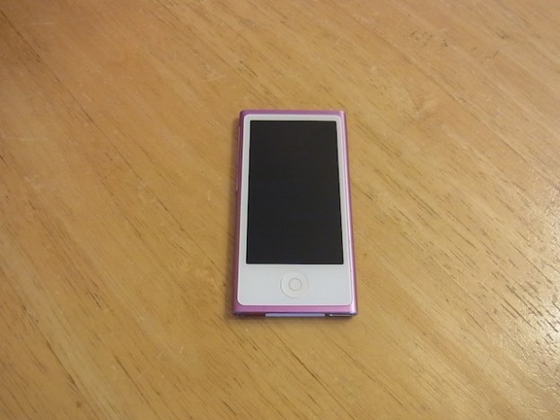 下北沢のお客様よりipod nano7の来店修理がありました。