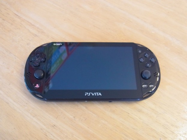 秋葉原のお客様よりPSVITA2000の来店修理がありました。