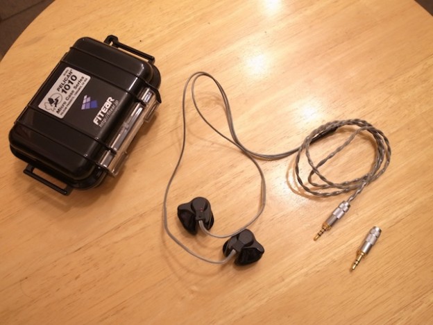 一宮のお客様よりFitEar/イヤホンの宅配修理がありました。