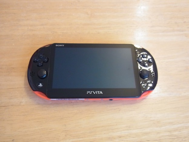 浜松のお客様よりPSVITA2000の宅配修理がありました。