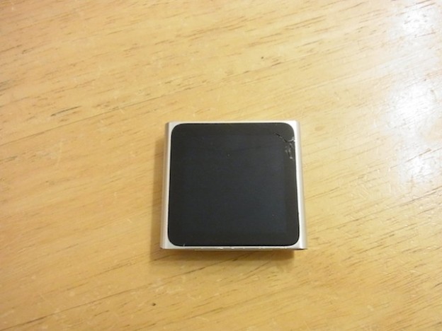 三重県のお客様よりipod nano6/ipod nano7の宅配修理がありました。