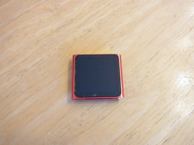 北海道のお客様よりipod nano6/ipod touch5の宅配修理がありました。