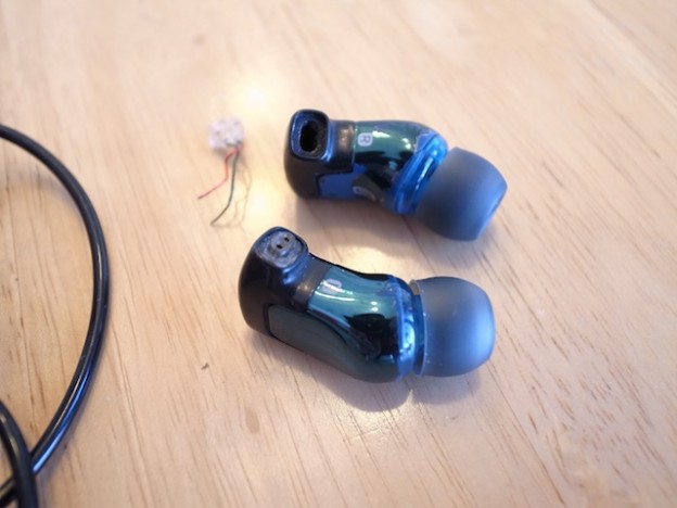 Ultimate Ears 10Pro/イヤホン・ヘッドホン修理/MMCX化/リケーブル　札幌のお客様