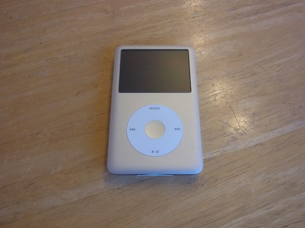浜松市のお客様　iPod classic同期できない/宅配修理のご案内　郵送キット